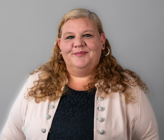 Foto von Stefanie Hasnaoui, Team Fachliche Fortbildungen, Bildungsreferentin